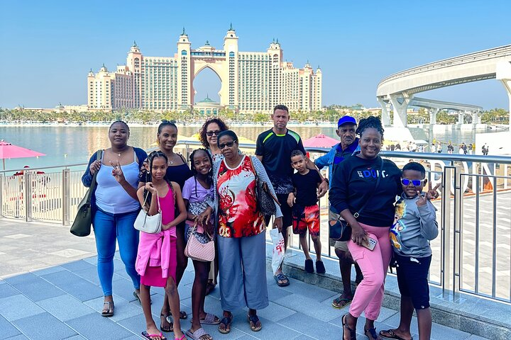 Experience the charm of Dubai as you capture moments with loved ones against the stunning backdrop of Atlantis and the beautiful coastline creating memories to cherish forever.